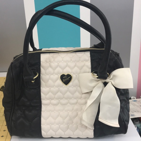 Betsey Johnson Handbags - Betsy Johnson purse!